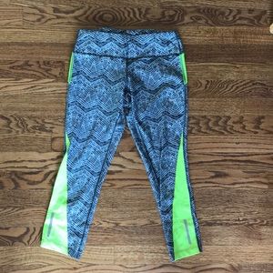 Nike dri-fit crops